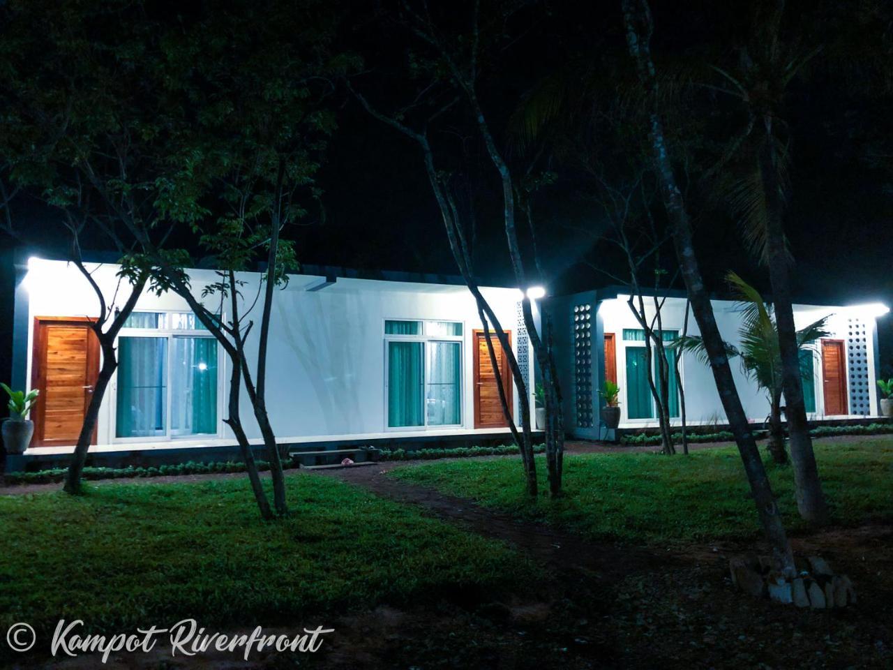 Riverfront Boutique Hotel